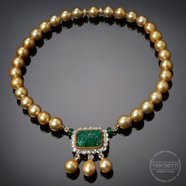 Emerald, pearls and diamonds necklace LABUAN