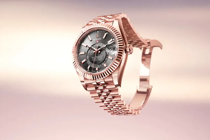 Learn more Rolex Sky-Dweller at Veschetti, official Rolex Dealer in Brescia