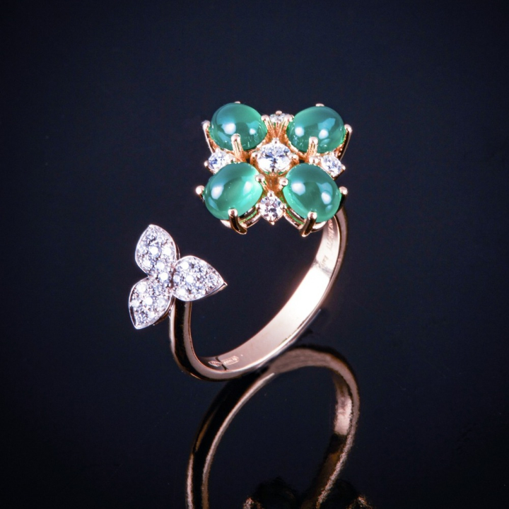 Sale Gold and Precious Stones Rings in Italy