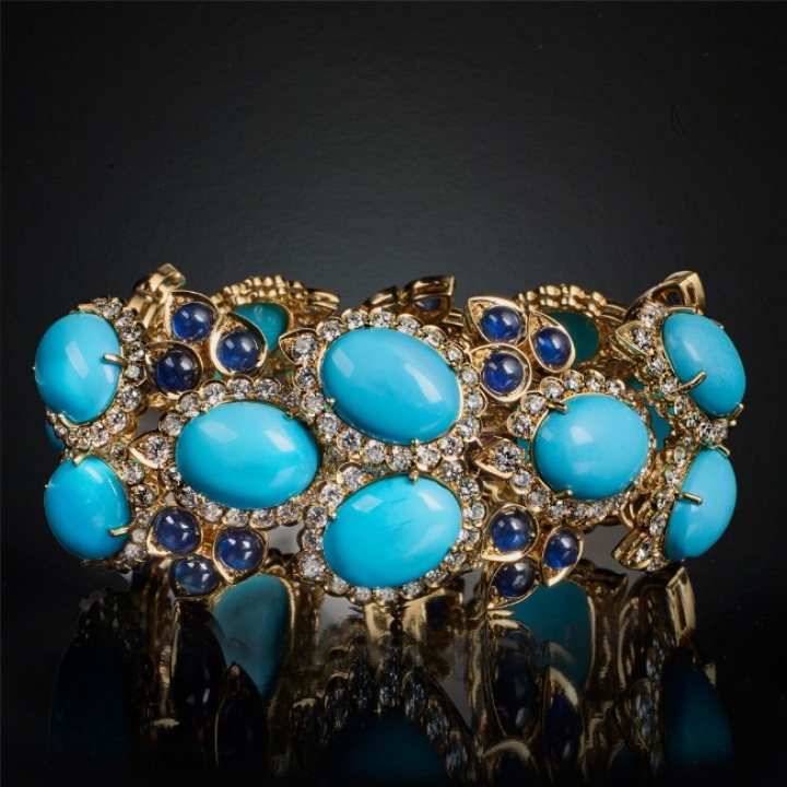 Sale Gold and Precious Stones Bracelets in Italy