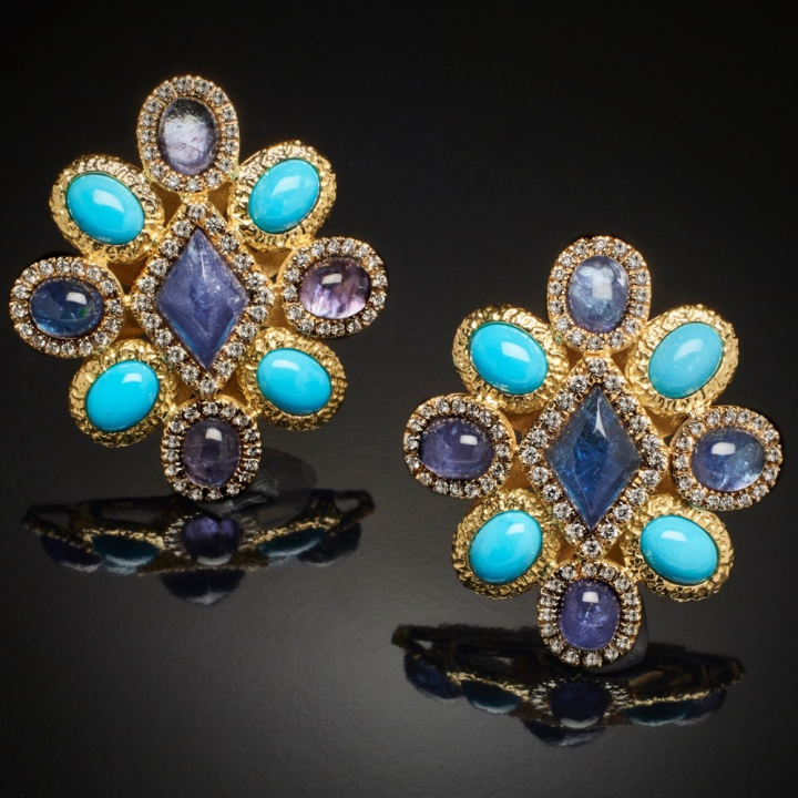 Sale Gold, Diamonds and Precious Stones Earrings in Italy