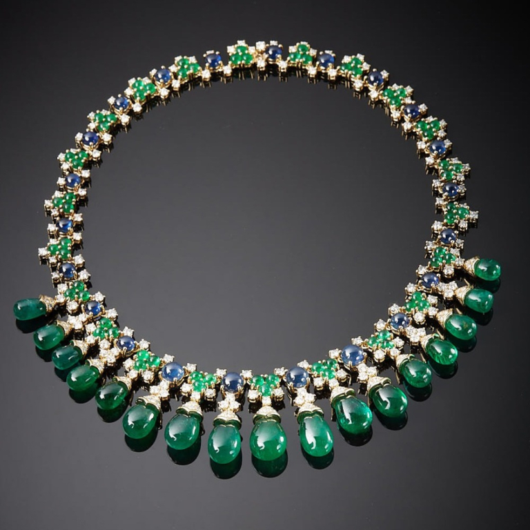 Sale Jewels with precious stones in Italy | Veschetti