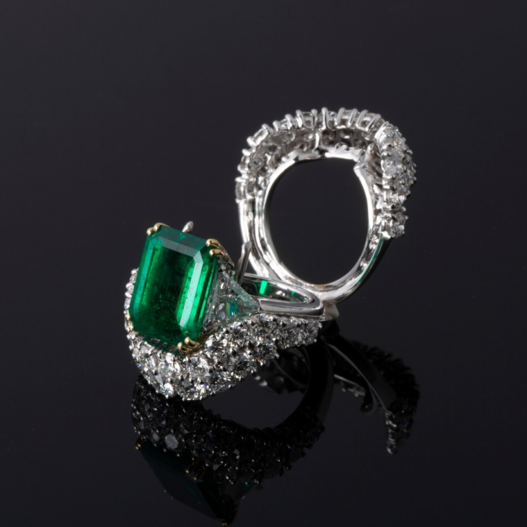 Collection of Classics Jewels with precious gems | Veschetti